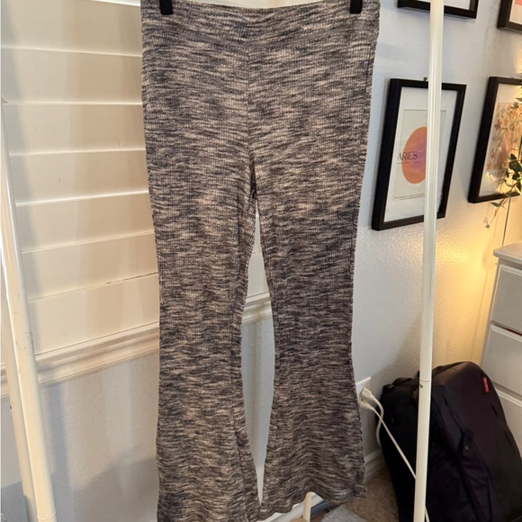 American Eagle Outfitters Soft Knit Pants - Picture 3 of 4